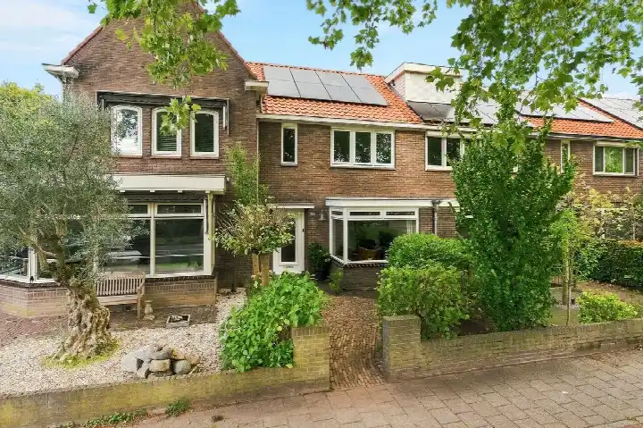 Tussenwoning te koop: Hatertseweg 264, St. Anna Nijmegen