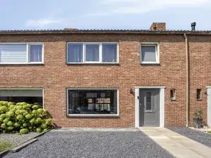 Terraced house for sale: Hattingalaan 9, Carmel Hulst