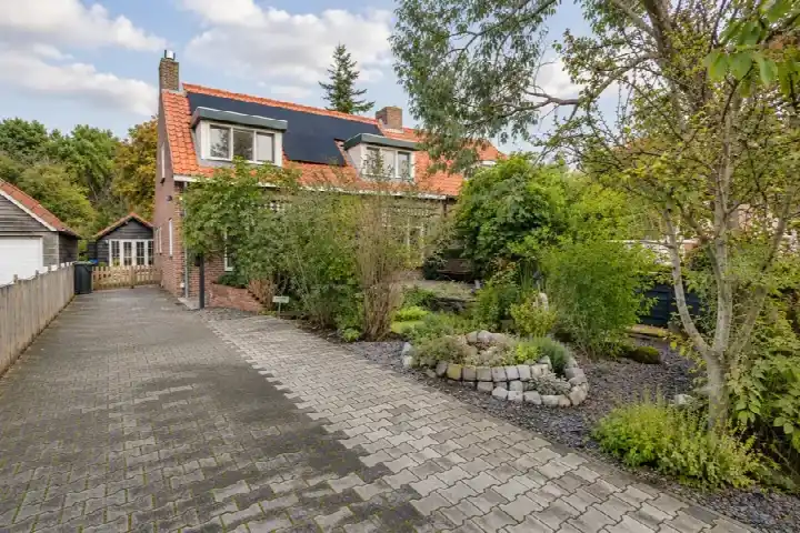 Twee-onder-één-kap te koop: Haveneind 9, Goedereede havenhoofd Goedereede