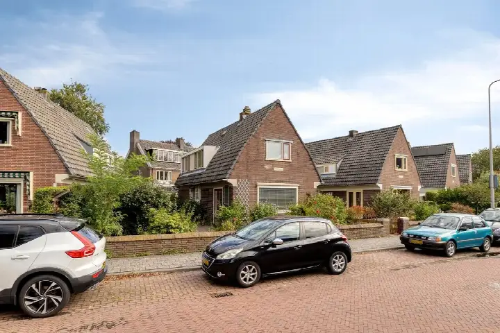 Detached house for sale: Havenstraat 18, Paradijslaan Alphen Aan Den Rijn