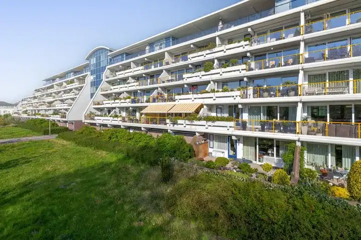 Apartment for sale: Haydnstraat 92, Bizetbuurt Capelle Aan Den Ijssel