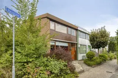Corner house for sale: Hazelaar 1, Opstal Naaldwijk