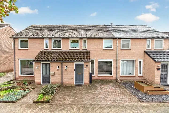 Tussenwoning te koop: Hazelaar 66, Liessel kern Liessel