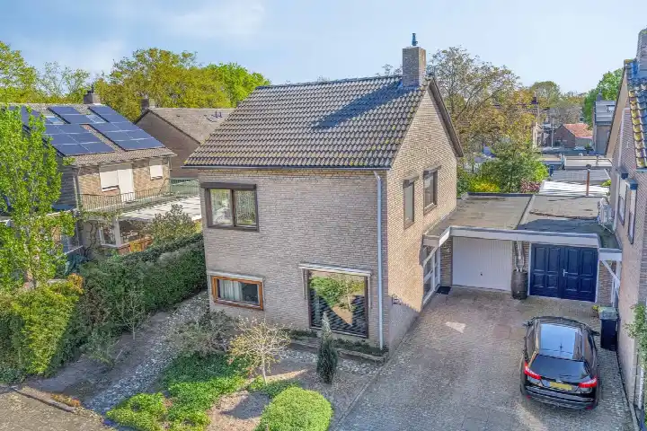 Hoekwoning te koop: Hazelaarstraat 6, Kern Ell Ell