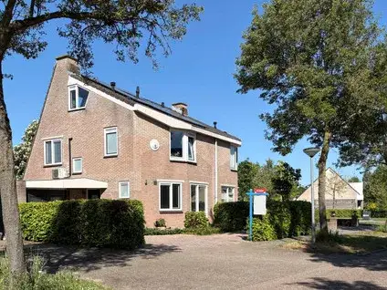 Tussenwoning te koop: Hazeleger 50, Tweede woonwijk Zeewolde