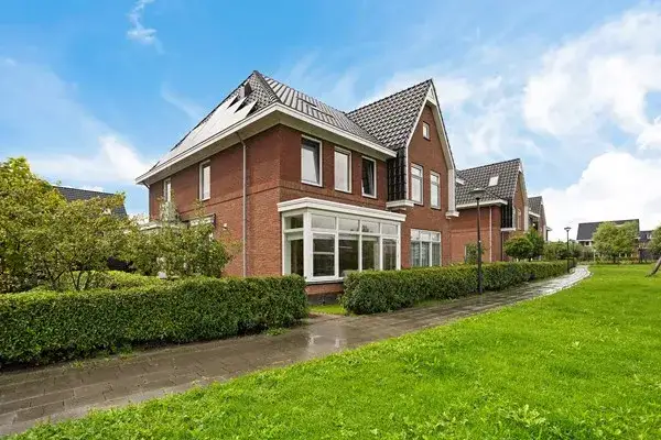 Twee-onder-één-kap te koop: Hazeweel 12, Bangert en Oosterpolder - Buurt 35 03 Zwaag