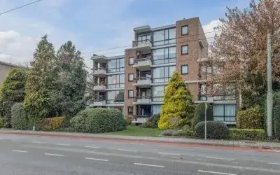 Appartement te koop: Heemskerklaan 16, Velp-Noord boven spoorlijn Velp