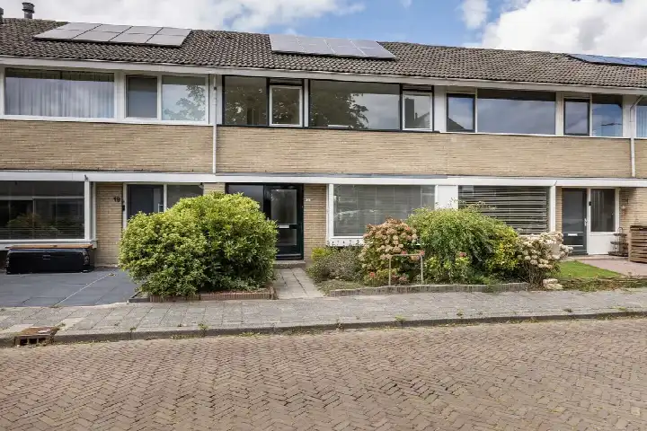 Terraced house for sale: Heemskerkstraat 21, Zwarte Water Assen
