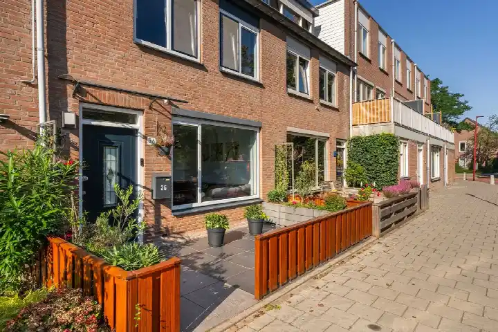 Tussenwoning te koop: Heerlerschans 36, Schansen Nieuwegein