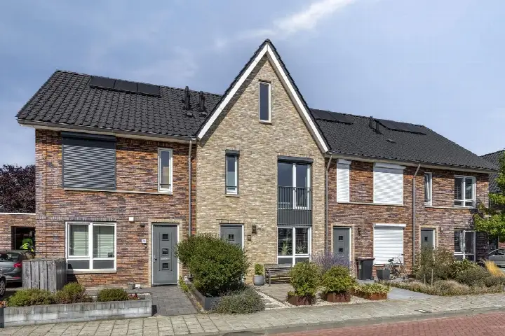 Tussenwoning te koop: Heerlijckheid 32, Nieuw-Vossemeer Nieuw-Vossemeer