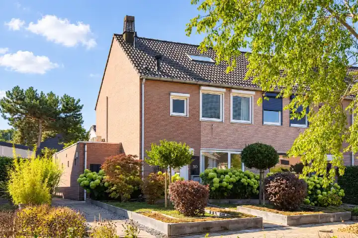 Corner house for sale: Heggewikke 30, Kunrade Voerendaal