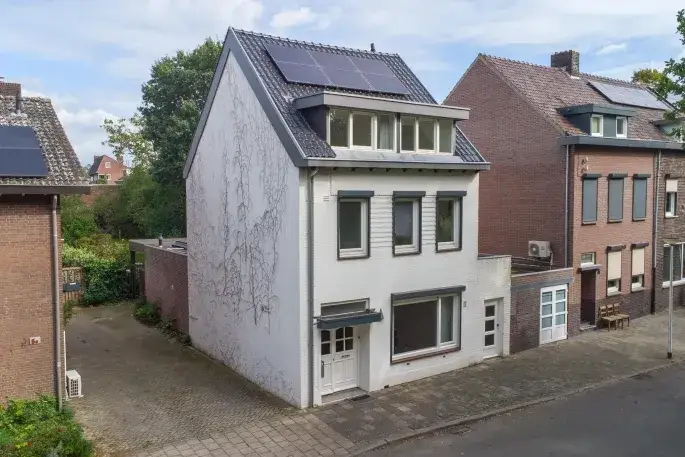 Corner house for sale: Hei-Carisborgweg 7, Nieuw-Einde Heerlen