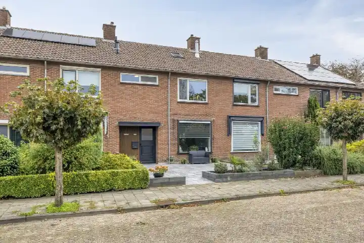 Tussenwoning te koop: Heiakker 31, Prinsenbeek Prinsenbeek
