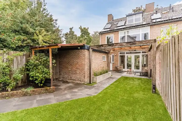 Corner house for sale: Heibeekstraat 17, Skandia Geldrop