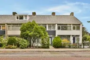 Tussenwoning te koop: Heijermanslaan 13, Zijdelwaard Uithoorn