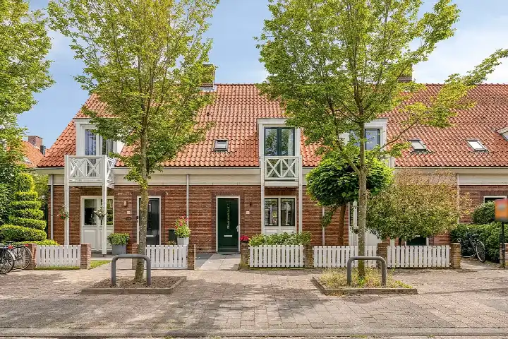 Terraced house for sale: Heilbeemden 12, Brand Helmond
