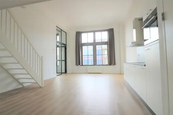 Appartement te huur: Heiman Dullaertplein 159, Delfshaven Rotterdam