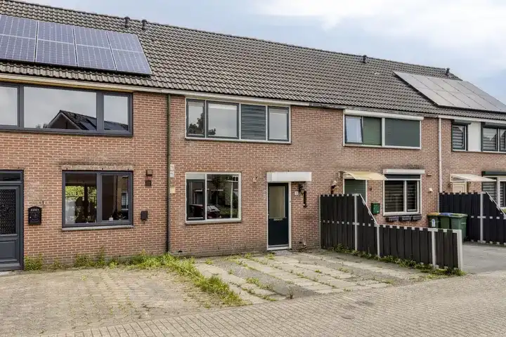 Tussenwoning te koop: Heinoord 18, Kievitsloop Breda