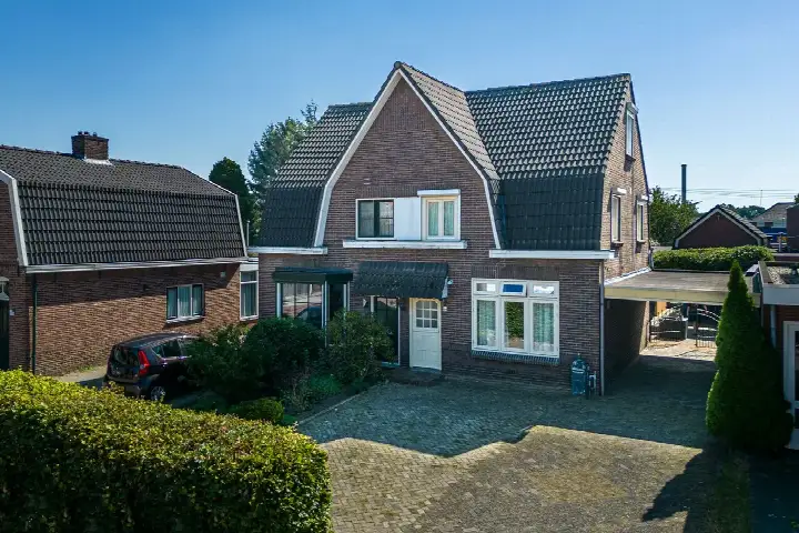 Semi-detached for sale: Heischeutstraat 20A, Vlashoek Oss
