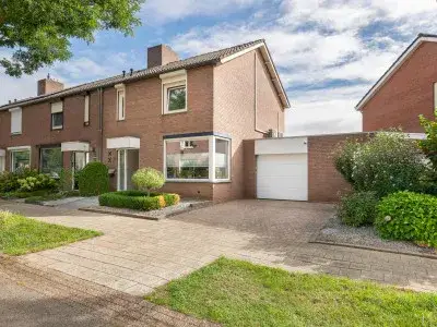 Tussenwoning te koop: Hekerbeek 26, Oud-Geleen en Haesselderveld Geleen