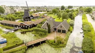 Vrijstaande woning te koop: Held Jozuapad 1, Westerwatering Zuid Zaandam