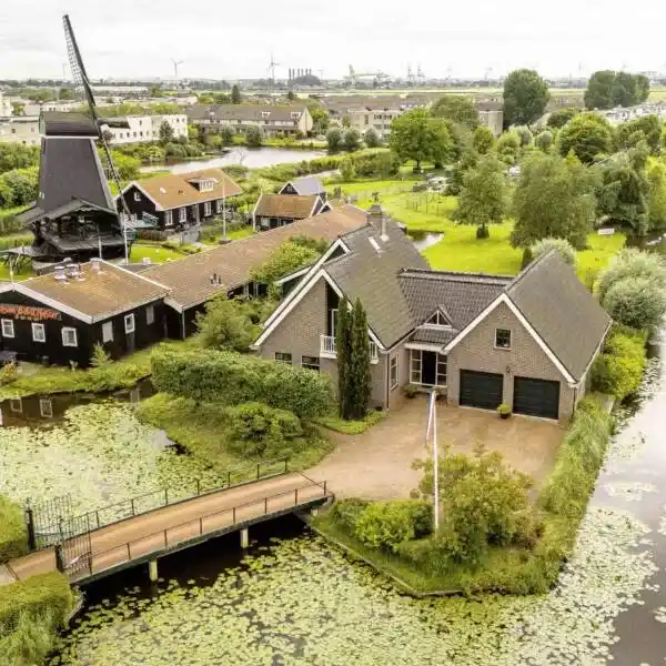 Vrijstaande woning te koop: Held Jozuapad 1, Westerwatering Zuid Zaandam