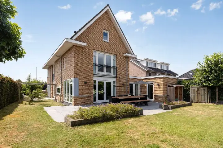 Detached house for sale: Hella Haassestraat 9, De Ploen Duiven