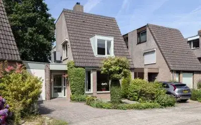 Terraced house for sale: Helleberg 10, Heikant-West Veldhoven