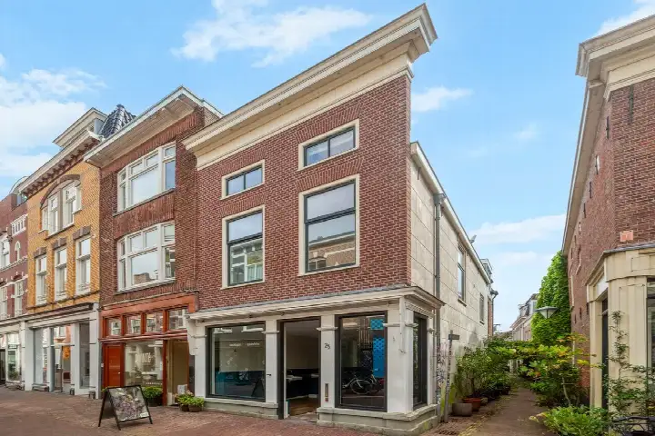 Appartement te koop: Helmbrekersteeg 1A, Binnenstad Haarlem