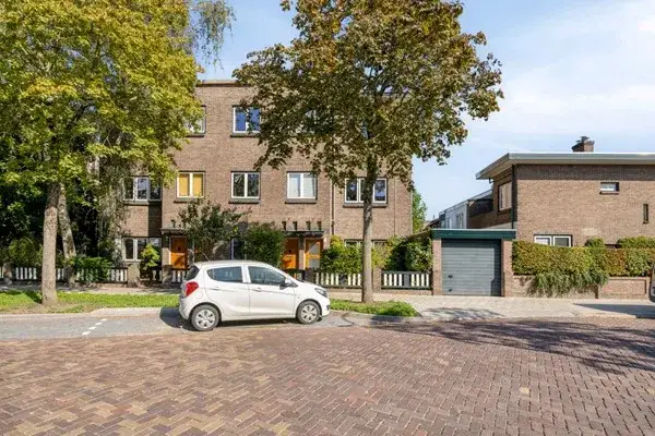 Appartement te koop: Helmerslaan 5, Schrijversbuurt Eindhoven