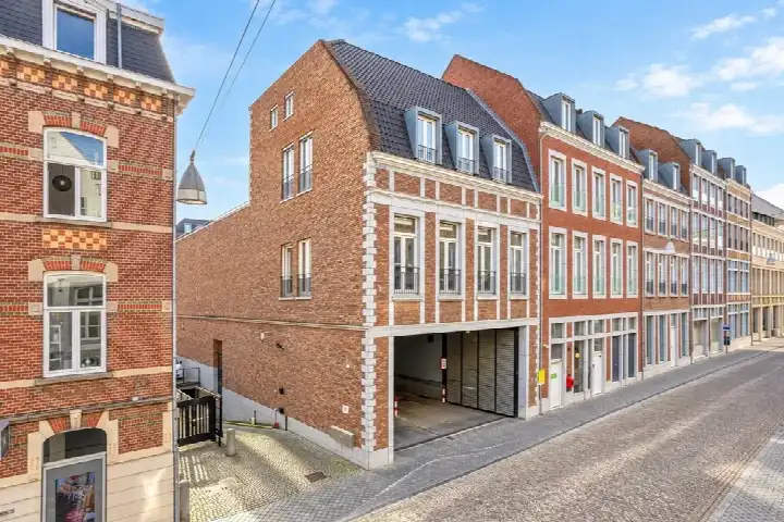 Appartement te koop: Helmstraat 5B-01, Binnenstad Maastricht