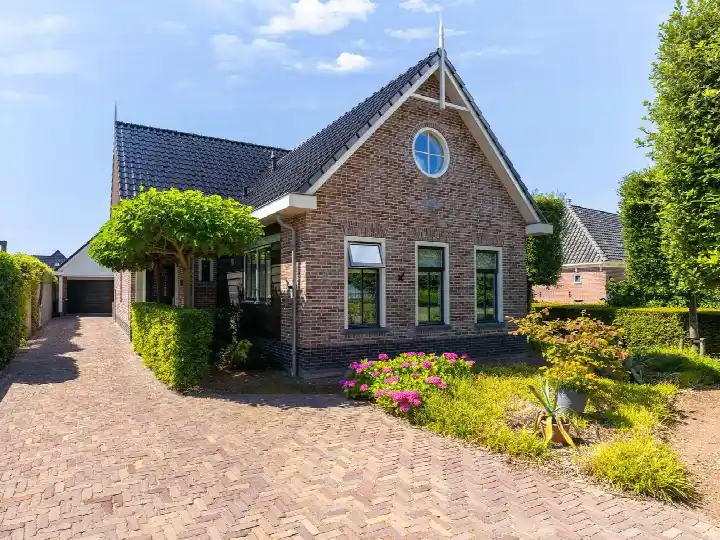 Detached house for sale: Hemmerbuurt 33, Hem Hem