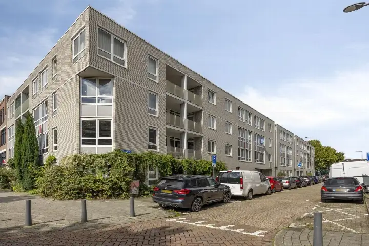 Apartment for sale: Hendrick Sorchstraat 75, Middelland Rotterdam
