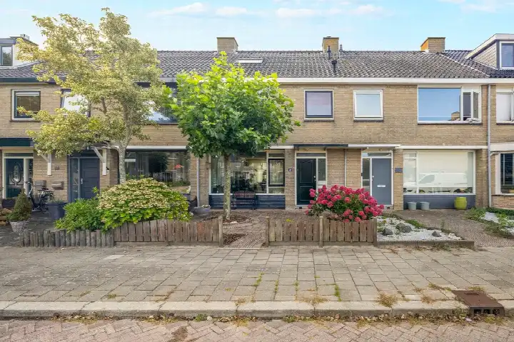 Tussenwoning te koop: Hendrik Broertjesstraat 39, Guldemond Den Helder