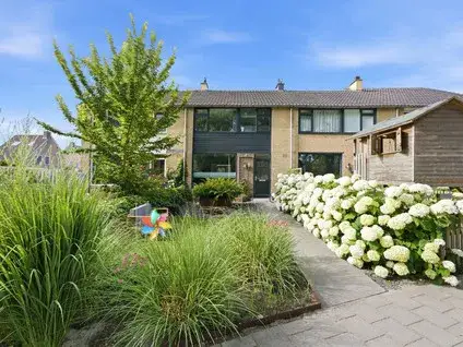 Terraced house for sale: Henri Dunantsingel 18, De Kooy Papendrecht