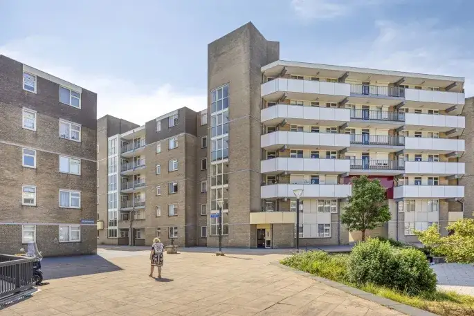 Apartment for sale: Henry Moorepassage 196, Kunstenaarsbuurt Capelle Aan Den Ijssel
