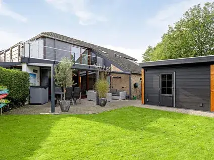 Tussenwoning te koop: Herckenstein 45, Verspreide huizen Brouwershaven Brouwershaven