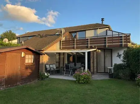 Tussenwoning te koop: Herckenstein 64, Verspreide huizen Brouwershaven Brouwershaven