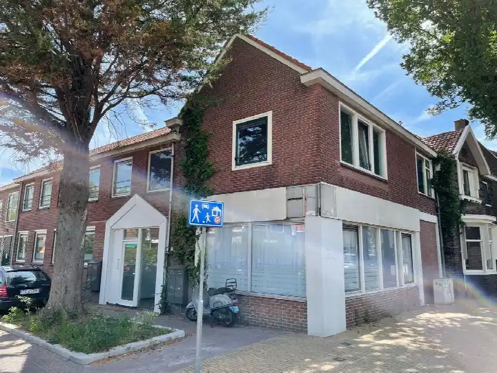 Studio te huur: Herderstraat 2E, Rosmolenbuurt West Zaandam