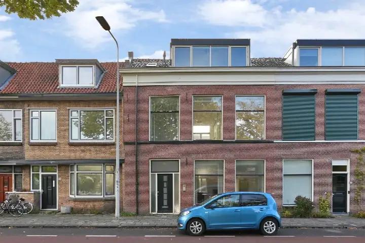 Terraced house for sale: Herensingel 36, De Kooi Leiden