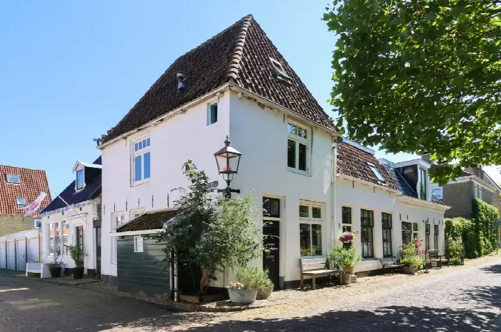 Hoekwoning te koop: Herenwaltje 9, Binnenstad Harlingen
