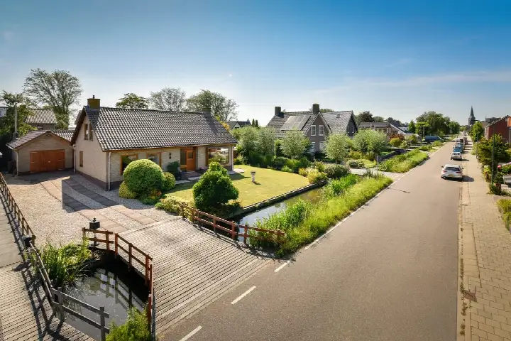 Vrijstaande woning te koop: Herenweg 205, Wilnis Dorp Wilnis