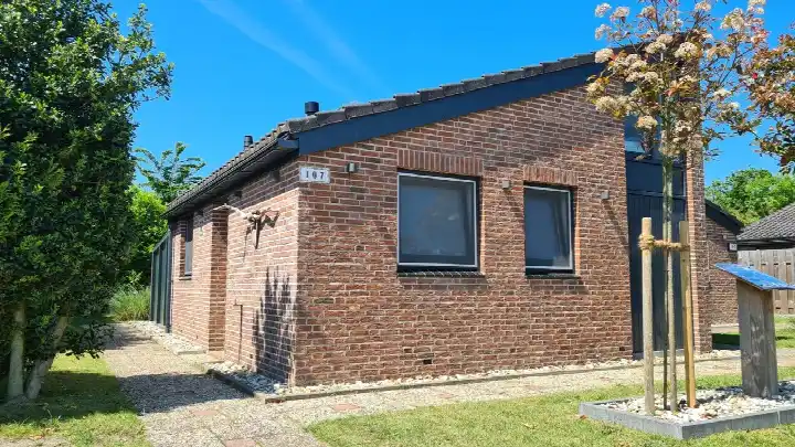 Twee-onder-één-kap te koop: Herenweg 280-107, Wimmenum Egmond Aan Den Hoef
