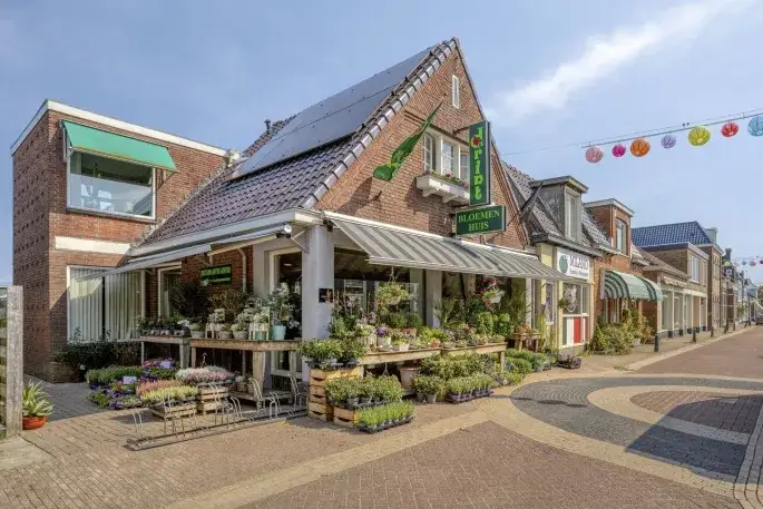Corner house for sale: Herestraat 27, Grijpskerk Grijpskerk