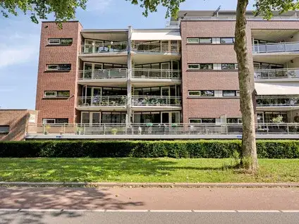 Apartment for sale: Hermann Hesse-Erf 152, Pearl Buck-erf en omgeving Dordrecht