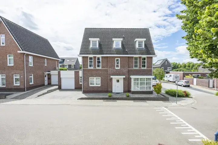 Hoekwoning te koop: Hermanstraat 12, Nieuw Lotbroek-Zuid Hoensbroek