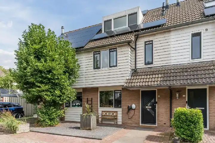 Tussenwoning te koop: Hermelijnweide 43, Bunderse Hoek Zuid Veghel