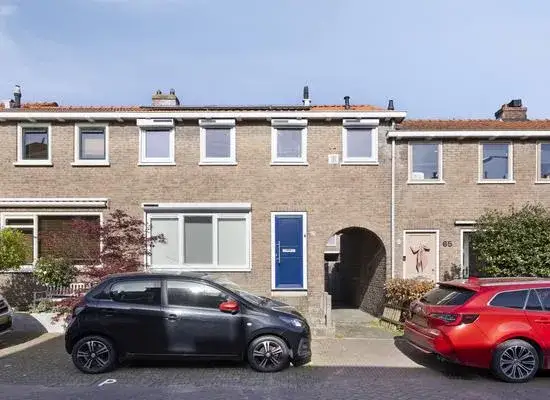 Terraced house for sale: Herradesstraat 67, Standhasenstraat en omgeving Dordrecht