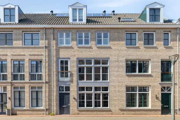 Terraced house for sale: Herselsestraat 31, De Veste Helmond