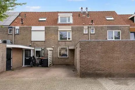 Tussenwoning te koop: Hertespoor 78, Rootselaar-Oost Barneveld